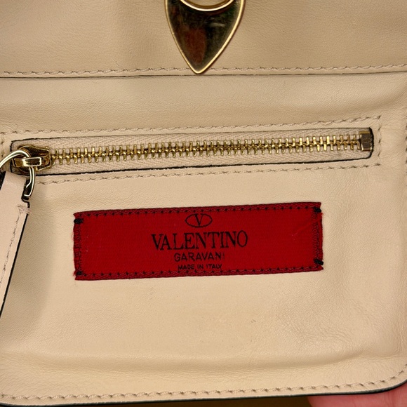Valentino Garavani Small Rockstud Tote Bag Cream Leather 2-Way Crossbody - Picture 8 of 9